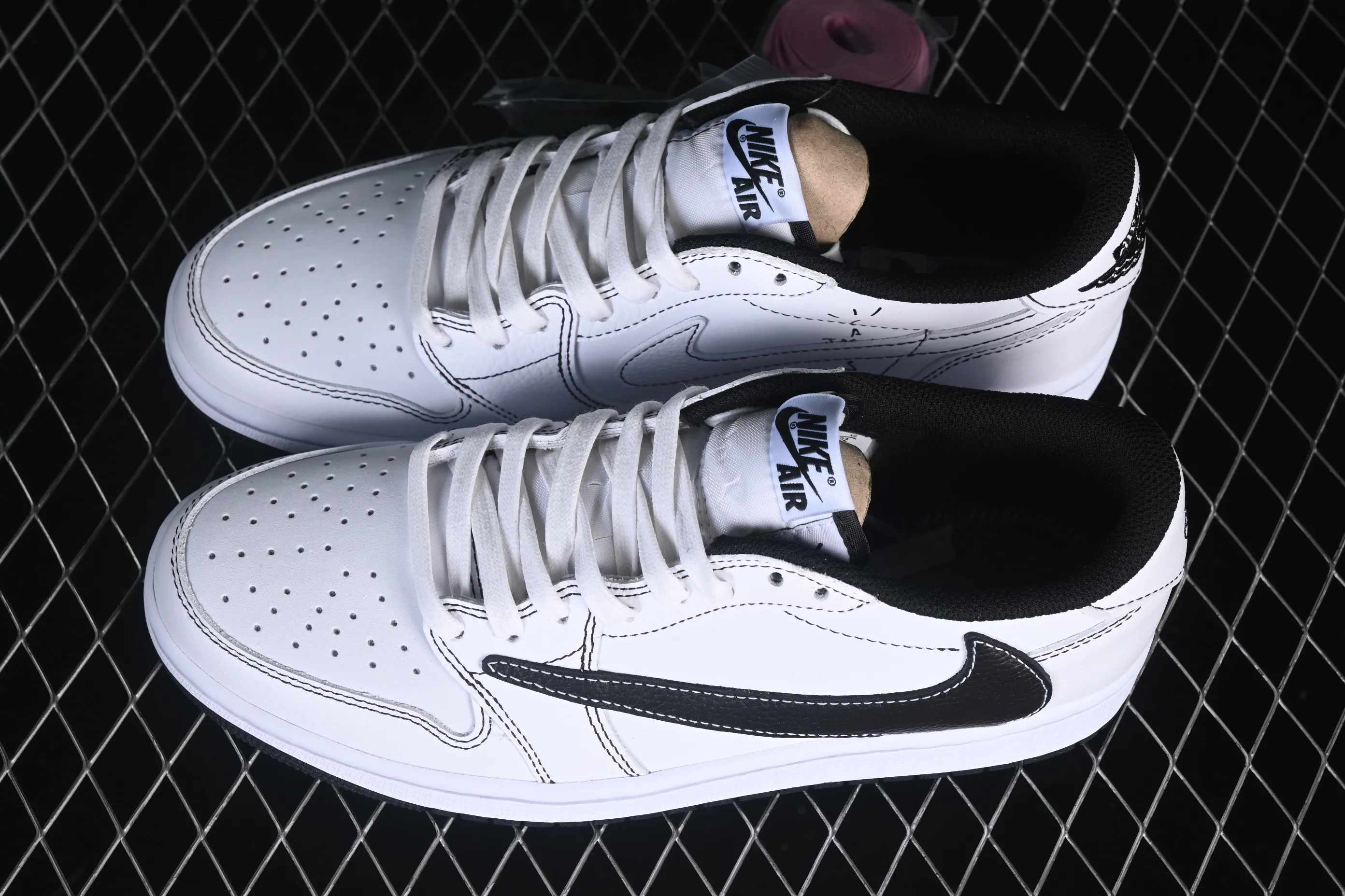 All Categories Air Jordan Jordan Series Basketball Shoes Air Jordan 1 Low Travis Scott x Air Jordan 1 Low OG AJ1 Joe 1 Joint Overhead XZ6868-002